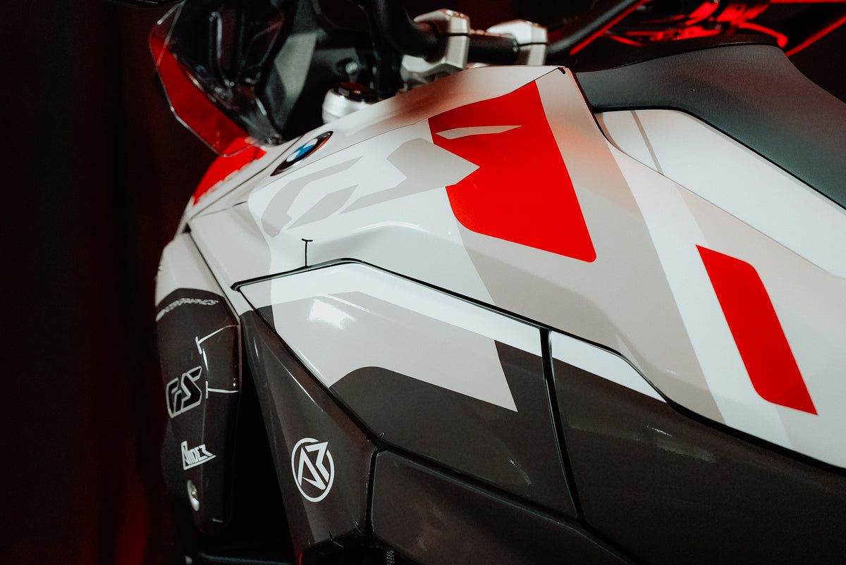 Graphics Kit suitable for BMW R 1300 GS - Loot Edition