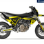 Arider Dekor passend für Husqvarna 701 – Sigma Edition, gelb-schwarze Grafik auf einer Husqvarna 701 Supermoto in Seitenansicht.