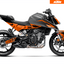 Arider Dekor passend für KTM Duke 125 – Base Edition, grau-orange Grafik auf kompletter Seitenansicht der Maschine.