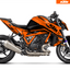 Arider Dekor passend für KTM Super Duke 1390 – Alpha Edition, orange-schwarze Grafik auf kompletter Seitenansicht der Maschine.