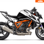 Arider Dekor passend für KTM Super Duke 1390 – Alpha Edition, weiß-schwarze Grafik auf kompletter Seitenansicht der Maschine.