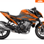 Arider Dekor passend für KTM Duke 990 – Base Edition, grau-orange Grafik auf kompletter Seitenansicht der Maschine.