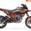 Arider Grafik passend für KTM 125 / 390 SMC-R – Alpha Edition in Orange-Blau, montiert an der KTM 125 / 390 SMC-R.