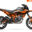 Arider Grafik passend für KTM 125 / 390 SMC-R – Alpha Edition in Orange-Schwarz, montiert an der KTM 125 / 390 SMC-R.