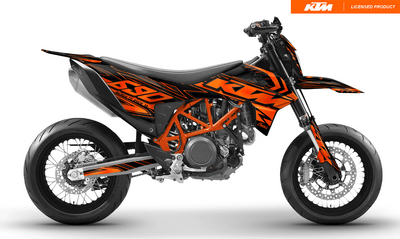 Arider Dekor passend für KTM 690 SMC-R – Glow Edition, orange-schwarzes Grafikdesign auf einer KTM 690 SMC-R in Seitenansicht.