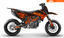 Arider Dekor passend für KTM 690 SMC-R – Glow Edition, orange-schwarzes Grafikdesign auf einer KTM 690 SMC-R in Seitenansicht.