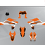 Arider Dekor passend für KTM 690 SMC-R – Base Edition, orange-weiße Grafikteile in flacher Einzelteilansicht.